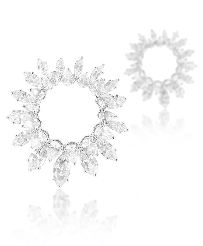imagem do produto Brinco círculo navetes de diamantes