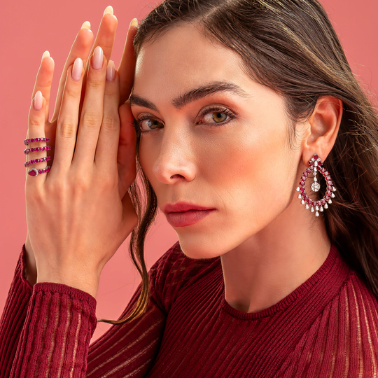 Anel com Rubis e Diamantes