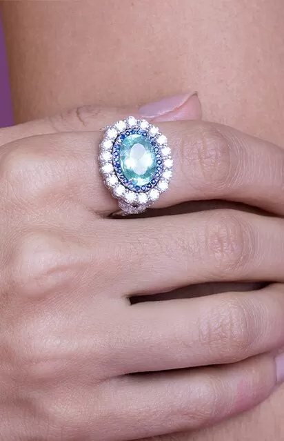 Comprar Anel de ouro 18k com Diamantes, Turmalina Paraíba e Safira Azul - alta joalheria